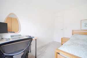 Hewer Court Halfway